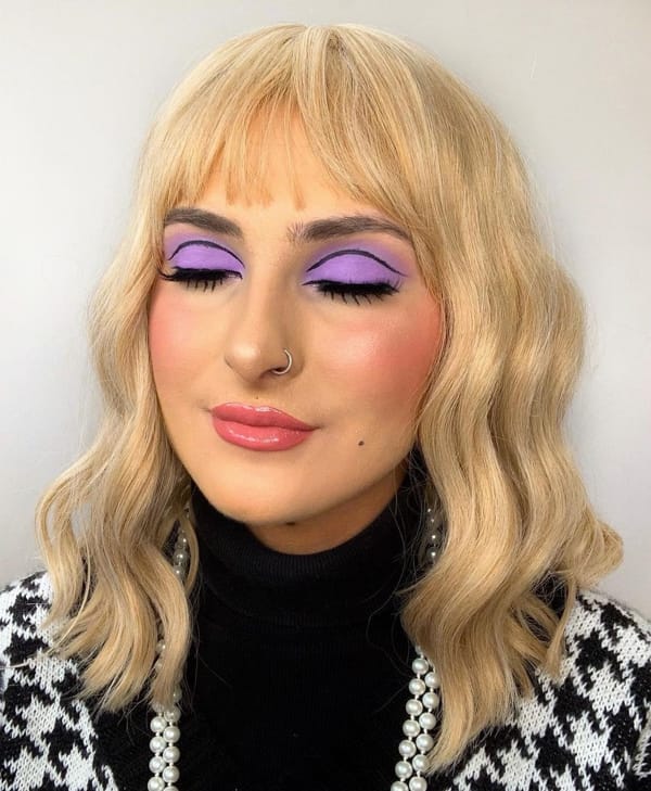  Purple Retro Eye Makeup with Graphic Eyeliner